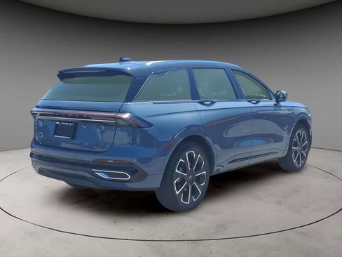 New 2026 Lincoln Nautilus Reserve AWD/4WD image 9