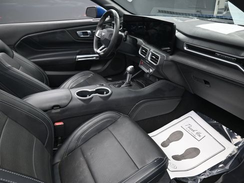 Used 2024 Ford Mustang Premium image 30