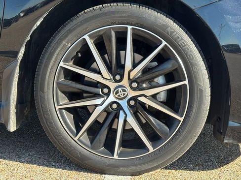 Used 2023 Toyota Camry SE image 7