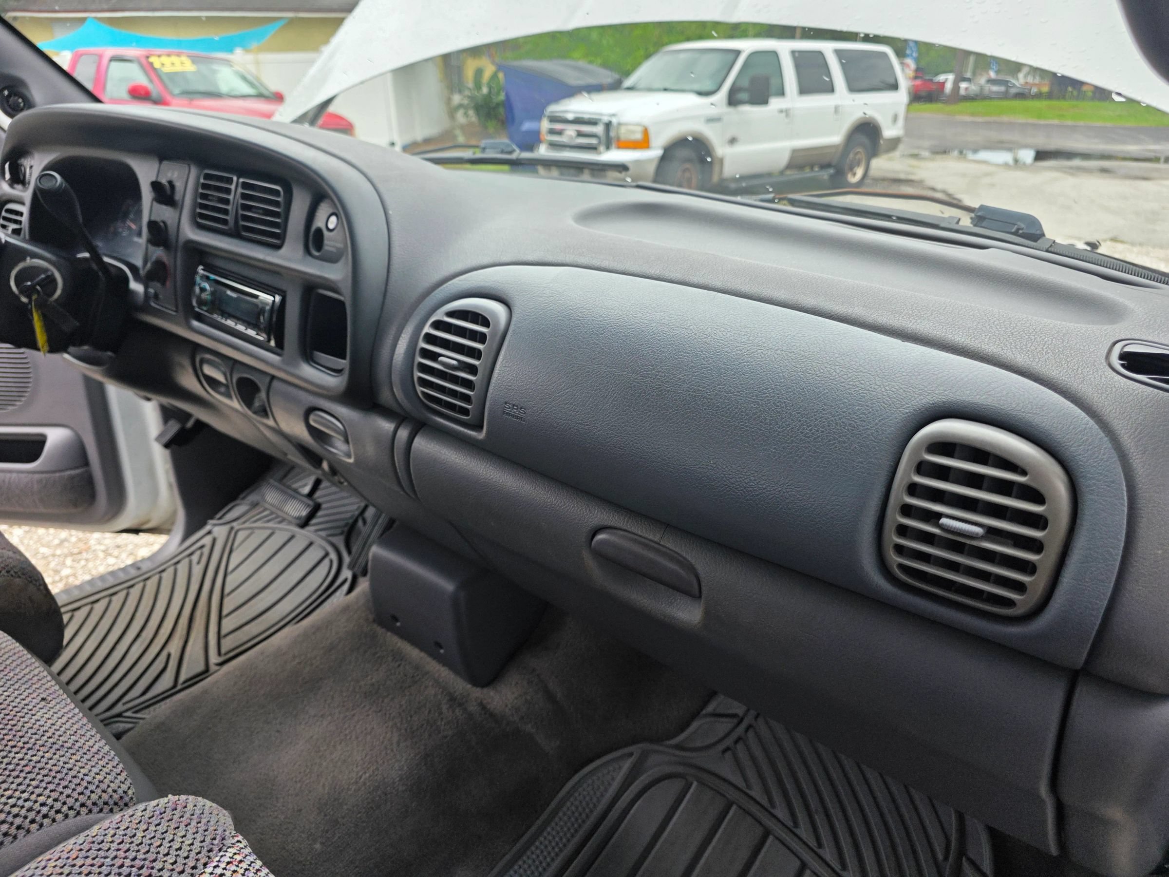 Used 2000 Dodge Ram 1500 Truck 2WD Quad Cab image 31