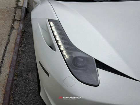 Used 2015 Ferrari 458 Italia Coupe RWD image 11