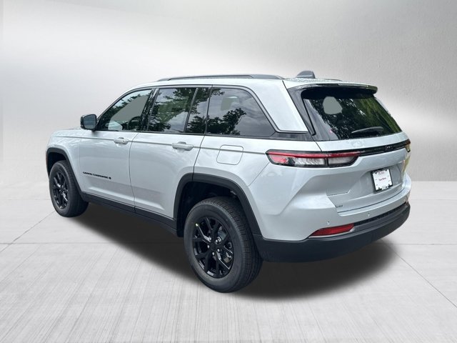 New 2026 Jeep Grand Cherokee Altitude RWD image 7