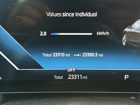 Used 2024 BMW iX xDrive50 w/ Premium Package AWD/4WD image 37