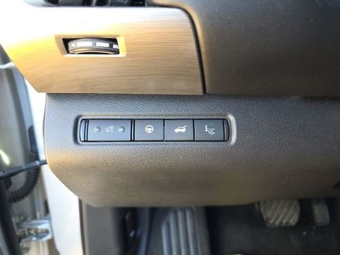 Used 2023 Nissan Pathfinder Platinum w/ Black Appearance Package image 15