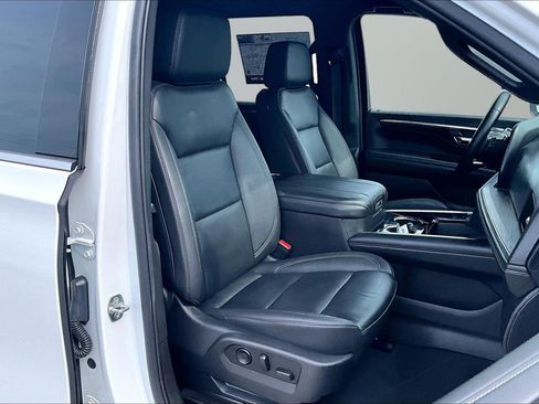 Used 2025 Chevrolet Tahoe LT AWD/4WD image 7