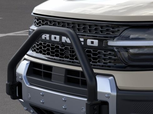 New 2025 Ford Bronco Sport Badlands w/ Sasquatch Badlands Package AWD/4WD image 17