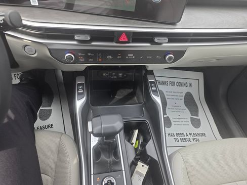 Used 2025 Kia Sorento X-Line EX AWD/4WD image 19