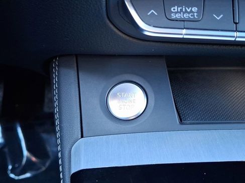 Used 2024 Audi Q5 e Premium Plus image 25