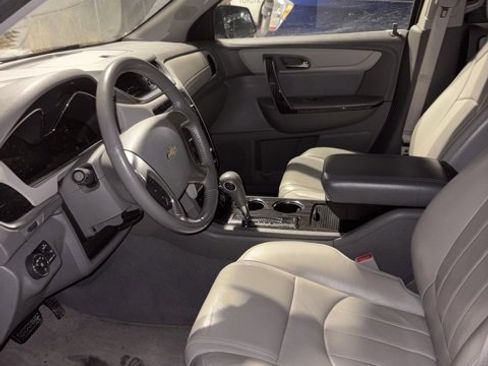Used 2014 Chevrolet Traverse LTZ image 7