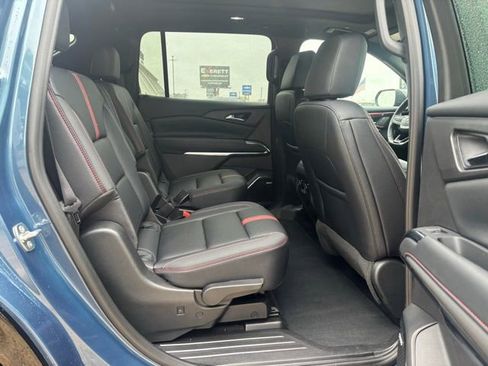 Used 2026 Chevrolet Traverse RS FWD image 14