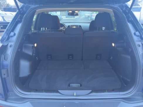 Used 2016 Jeep Cherokee Sport image 14