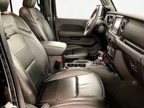 Used 2023 Jeep Wrangler Unlimited Sahara image 23