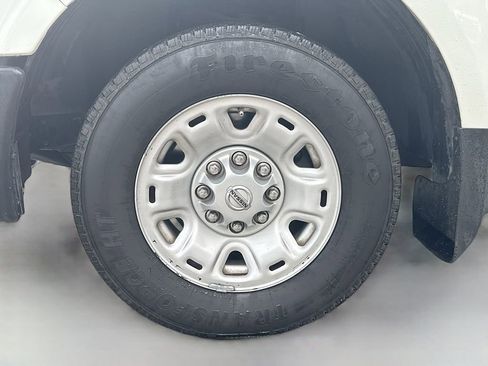 Used 2017 Nissan NV 3500 SV w/ SV Technology Package image 30