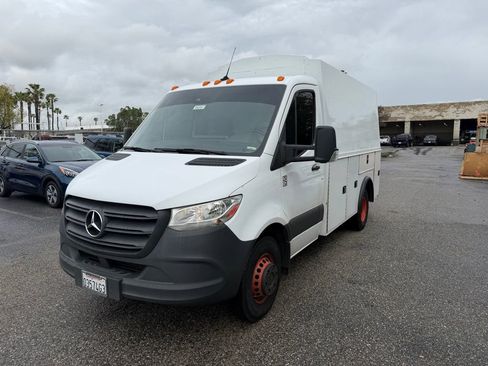 Used 2020 Mercedes-Benz Sprinter 3500 image 1