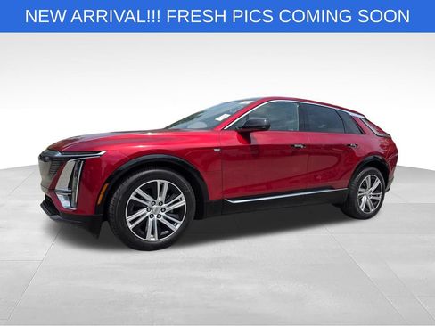 Used 2024 Cadillac Lyriq Tech RWD image 2