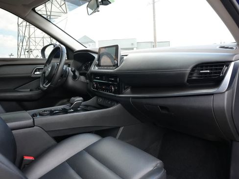 Used 2021 Nissan Rogue SV w/ Premium Package AWD/4WD image 21
