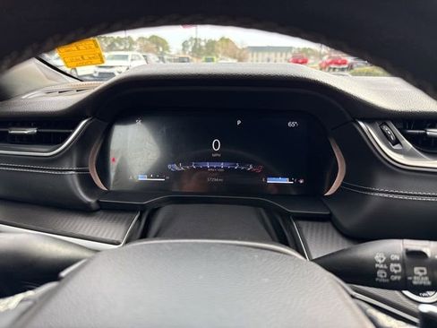 Used 2023 Jeep Grand Cherokee L Laredo image 11