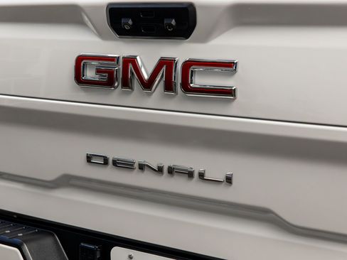 Used 2023 GMC Sierra 2500 Denali w/ Denali Ultimate Package AWD/4WD image 20