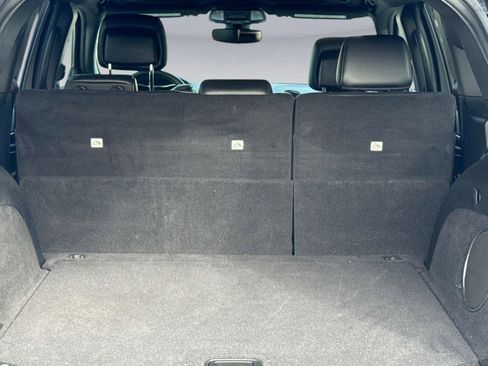 Used 2018 Jeep Grand Cherokee Altitude image 12