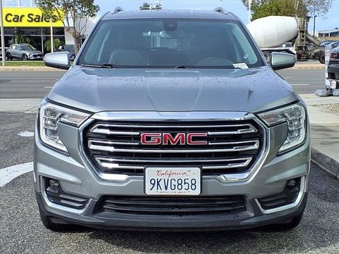 Used 2024 GMC Terrain SLT image 26