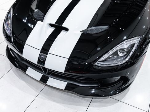 Used 2014 SRT Viper GTS w/ GTS Laguna Interior Package image 29