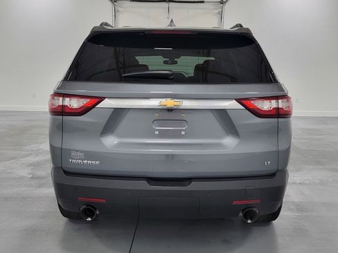 Used 2020 Chevrolet Traverse LT image 8