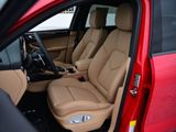 New 2025 Porsche Macan image 5