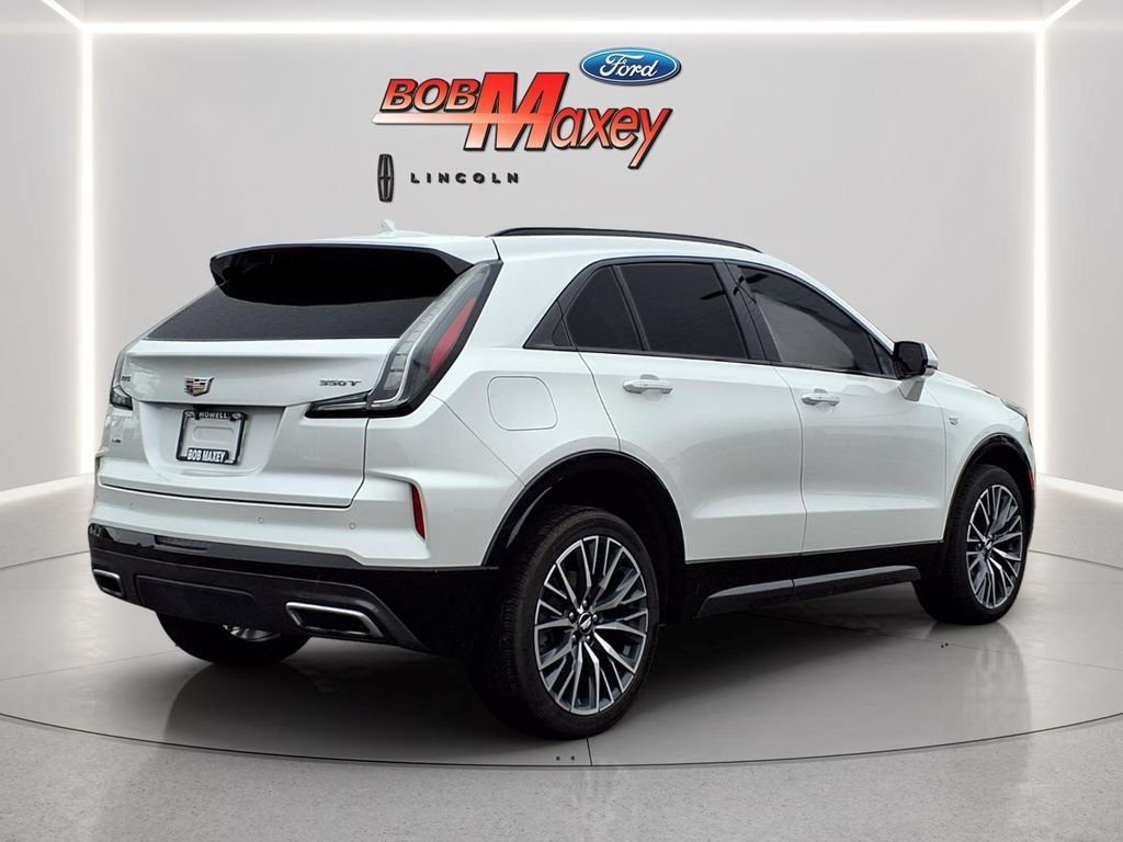 Used 2024 Cadillac XT4 Sport AWD/4WD image 4