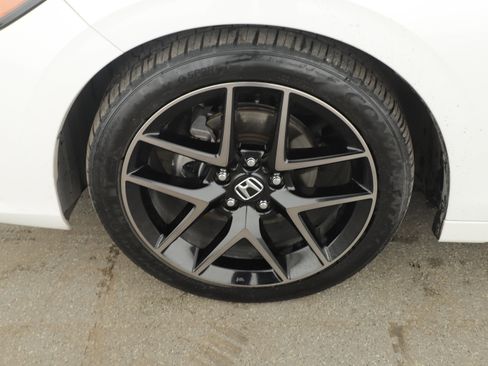 Used 2022 Honda Civic Sport Touring image 7
