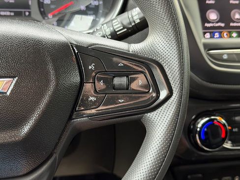 Used 2021 Chevrolet TrailBlazer LT image 19