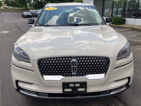 Used 2022 Lincoln Aviator AWD w/ Premium Package image 2