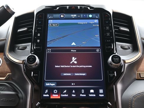 Used 2023 RAM 2500 Limited image 32