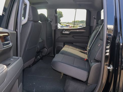 New 2026 GMC Sierra 1500 Elevation w/ Elevation Select Package AWD/4WD image 9