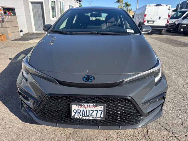 Used 2025 Toyota Corolla SE FWD image 2