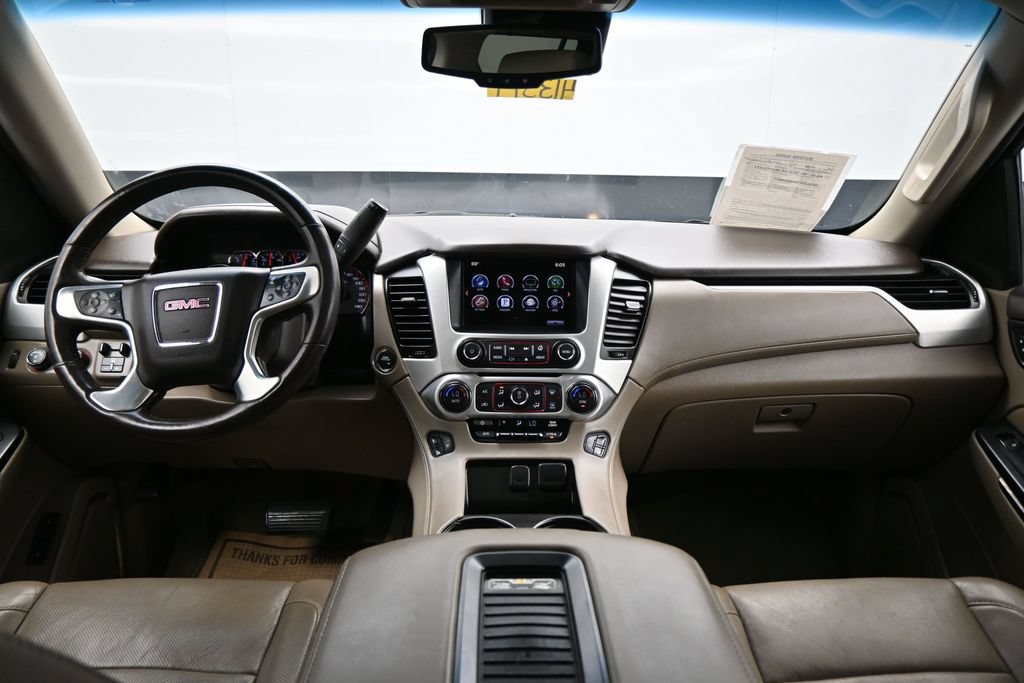 Used 2016 GMC Yukon XL SLT w/ Open Road Package AWD/4WD image 14