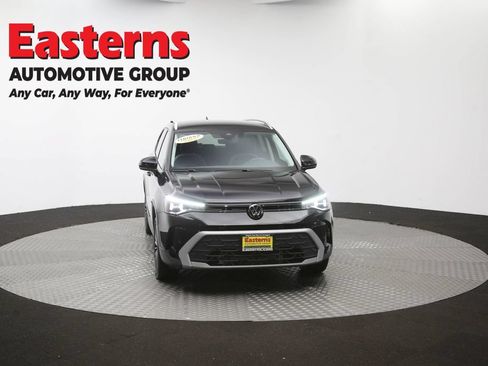 Used 2025 Volkswagen Taos SE FWD image 50
