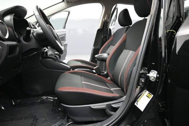 Used 2024 Nissan Versa SR FWD image 16