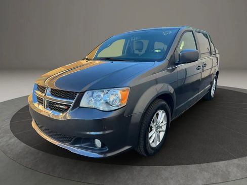 Used 2018 Dodge Grand Caravan SXT FWD image 1