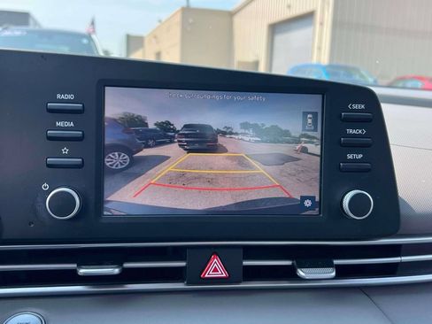 Certified 2023 Hyundai Elantra SEL w/ Preferred Accessory Package FWD image 28