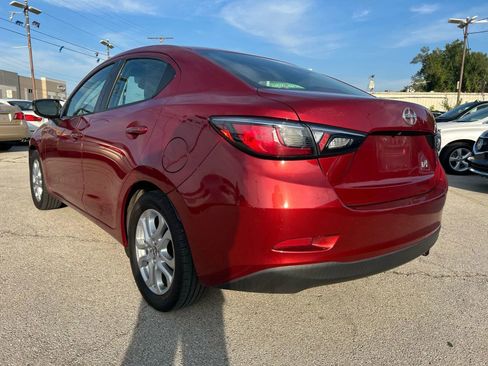Used 2016 Scion iA image 3