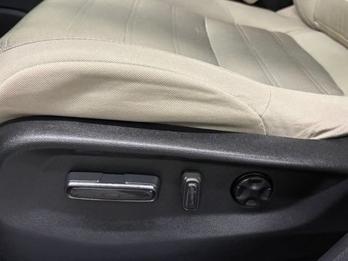 Used 2018 Honda CR-V EX image 14