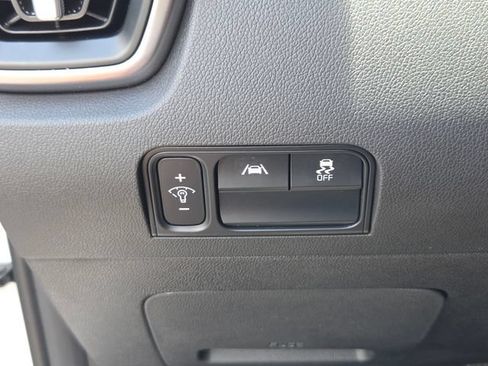 Used 2023 Kia Sorento LX FWD image 28