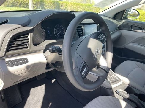 Used 2020 Hyundai Elantra SEL w/ Cargo Package (C1) image 10