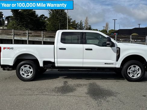 Certified 2025 Ford F250 XLT w/ FX4 Off-Road Package image 3