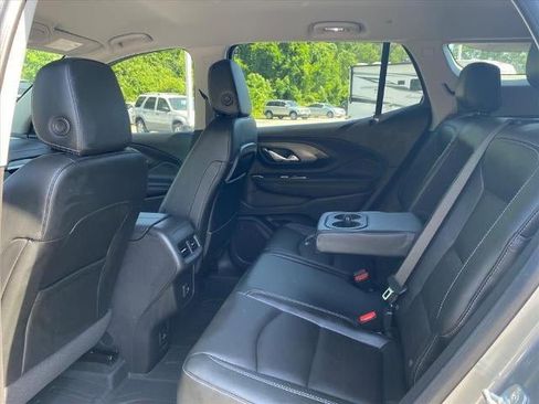 Used 2023 GMC Terrain SLT w/ Infotainment Package II FWD image 26