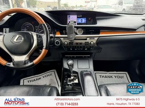 Used 2013 Lexus ES 300h w/ Luxury Pkg FWD image 16