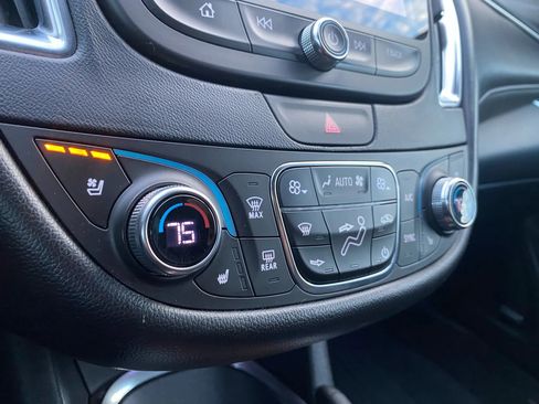 Used 2016 Chevrolet Malibu Premier w/ Driver Confidence Package image 25