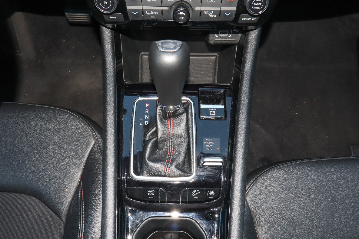 Used 2024 Jeep Compass Trailhawk AWD/4WD image 18