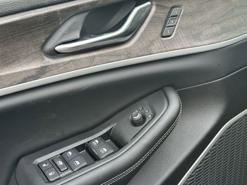 New 2026 Jeep Grand Cherokee Limited image 11