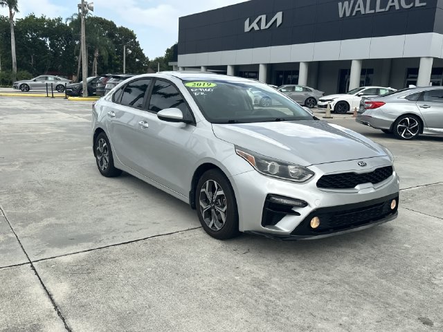 Used 2019 Kia Forte LXS FWD image 4